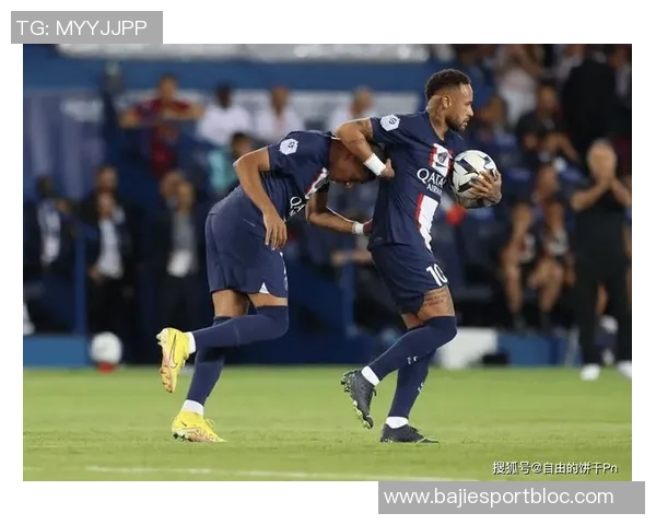 纳赛尔盛赞姆巴佩伊布与卡瓦尼对巴黎成功的关键贡献