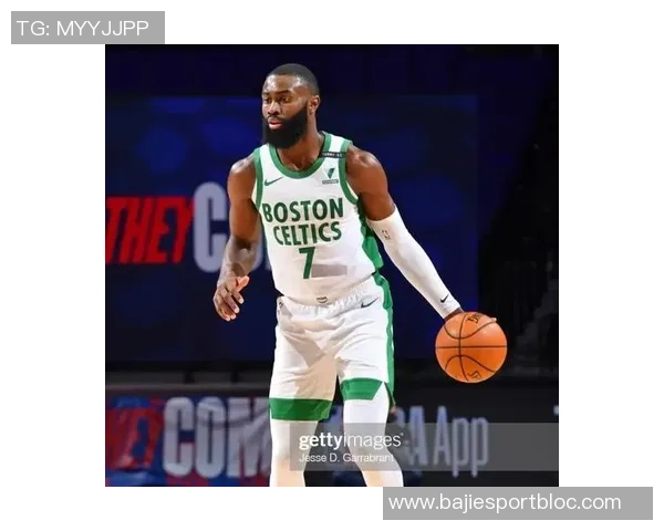 杰伦布朗谈球队成长阶段表示将全力支持队友减轻压力 杰伦布朗谈球队成长阶段表示将全力支持队友减轻压力