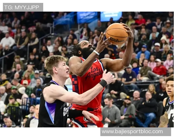 周五竞彩篮球分析：雄鹿状态回暖能否逆袭尼克斯防守隐忧需警惕